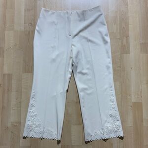 VINTAGE Chic Cream Women's Cropped Pants with Embroidered Accents